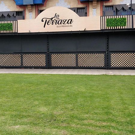 Hostal La Despensa De Extremadura プラセンシア エクステリア 写真