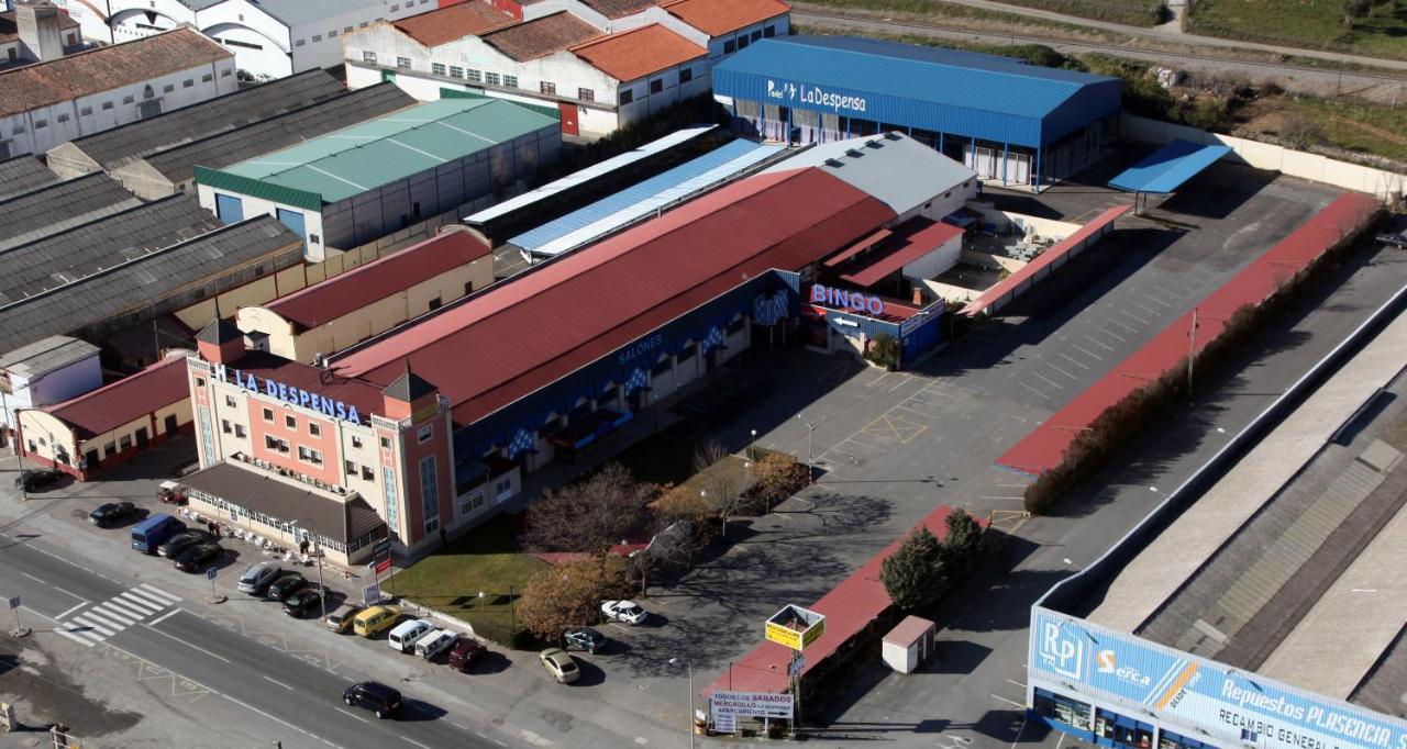 Hostal La Despensa De Extremadura プラセンシア エクステリア 写真