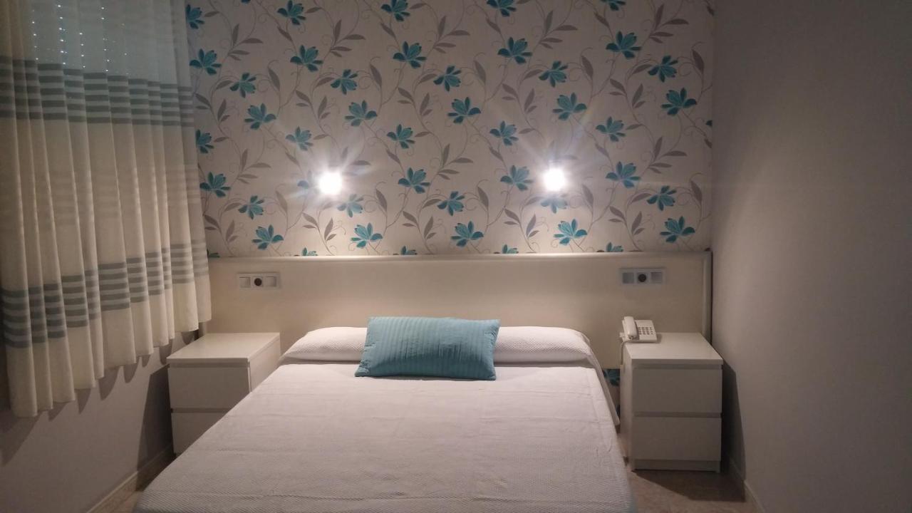 Hostal La Despensa De Extremadura プラセンシア エクステリア 写真