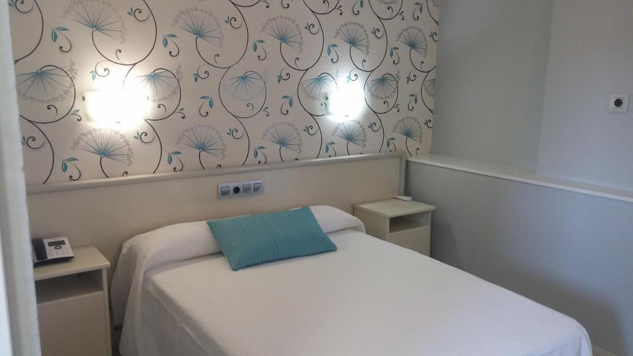 Hostal La Despensa De Extremadura プラセンシア エクステリア 写真